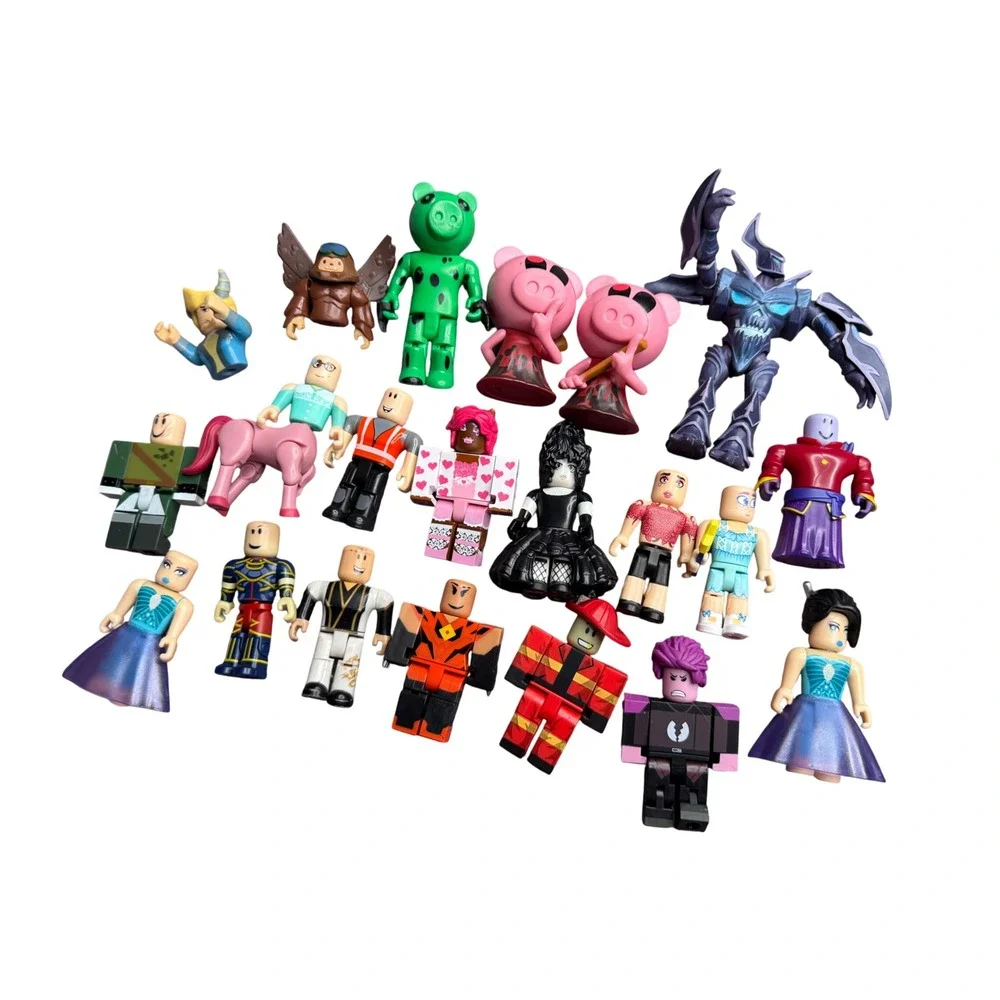Roblox action figure lot 21 pieces piggy goth girl Ud'zal werewolf fun play